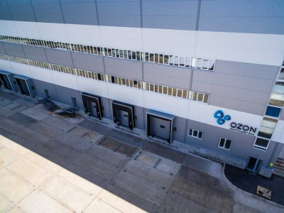 Водка, самолеты и лекарства: Корневы и Алексеенко в глубоком "озоне"