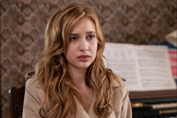 Алексия Фаст