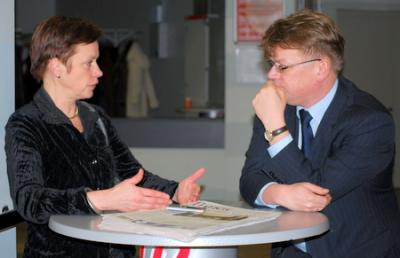 Американское посольство не причастно к созданию партийного блока