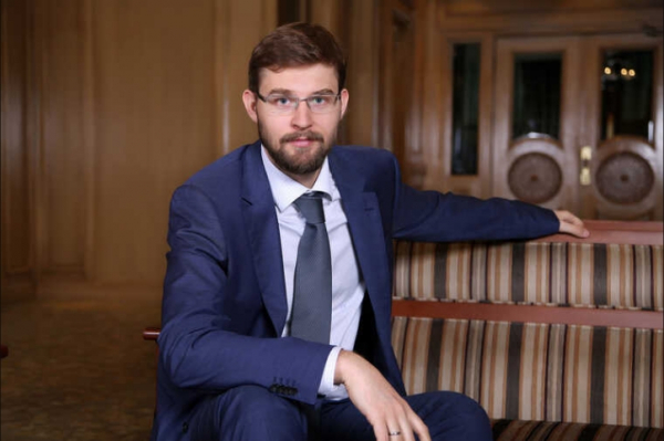 Тимур Турлов продолжает отмывать российские деньги в Казахстане