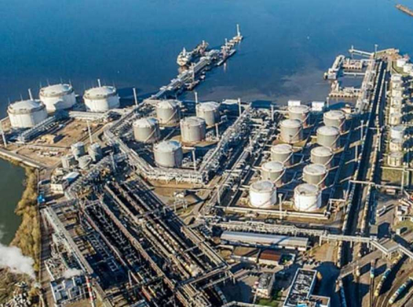 Петербургский нефтеналивный терминал стал ареной борьбы между госструктурами и частным инвестором