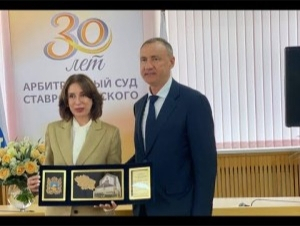 Женское лицо судебной коррупции: элегантно, опасно, безнаказанно