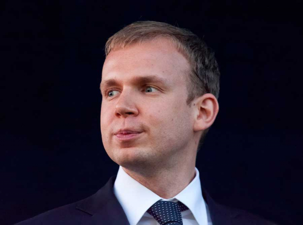 Беглый олигарх, московский особняк и донбасский след: кто такой Курченко и почему его прошлое догнало Патрики