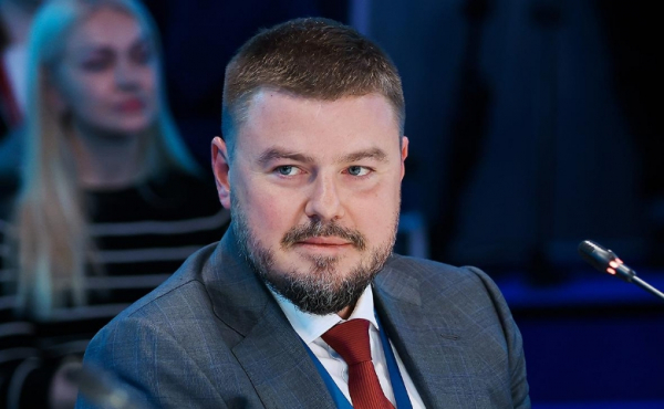 Уши Крапивина как бренд: новая сделка с Главпочтамтом не оставляет сомнений