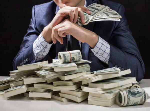 Магазин для избранных, рейдерские захваты и генерал на взятках: как Андрей Муравьёв через связи с губернатором Мазуром и экс-главой УМВД Митрофановым выстраивал теневую империю в Томске