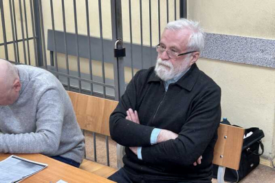 Руководителя &laquo;Мемориала&raquo; в Екатеринбурге освободили после ареста за акцию памяти Бориса Немцова