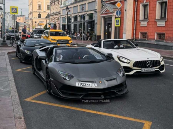 Березкин Григорий Викторович, РБК и ЕСН: Lamborghini, Murcielago Бажанова и миллиарды под прикрытием
