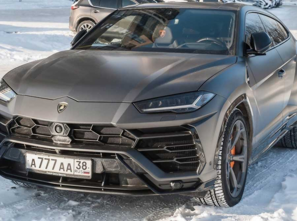 Lamborghini Urus под прикрытием: как саунд-продюсер из Иркутска и московские чиновники обналичивали миллионы через Е730АР550