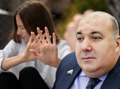 Уволенного за прогулы депутата Госдумы обвинили в изнасиловании и бегстве из страны: он говорит – никого не трогал и просто уехал на два года лечиться
