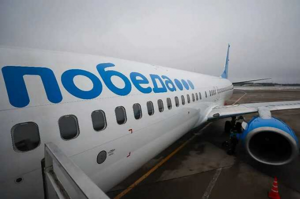 В Шереметьево пассажиры рейса из Минеральных Вод почти два часа не могли выйти из самолета