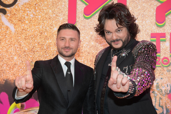 Сергей Лазарев похвастался подарком от Киркорова за 30 тысяч рублей