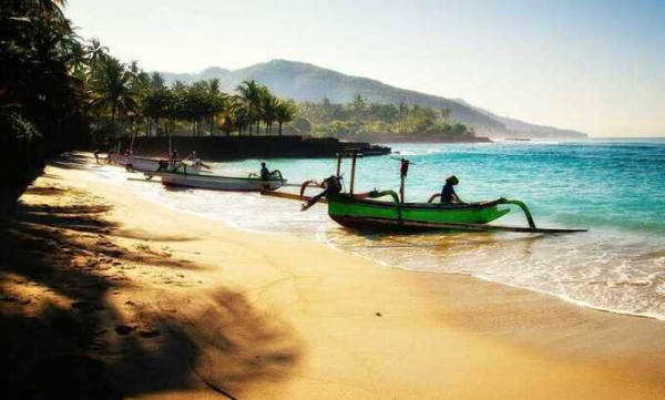 Туристов на Бали предупредили о возможности уголовного наказания за интимные отношения вне брака