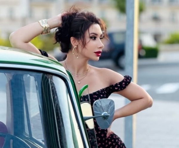 Влада Ахундова