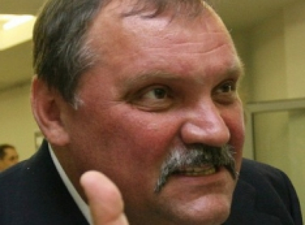 Дело Павла Чернавина утяжелили и придвинули к скамье подсудимых. За то, что хотел стать хозяином автомобильного завода