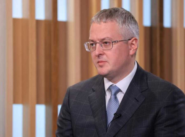 Бензин подорожал в 12-й раз: губернатор-сказочник Солодов заврался?