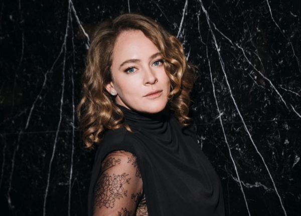 Аглая Тарасова впервые вышла в свет после суда