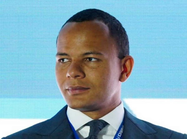 Maybach и красные номера Жоселин-Патрика: как консул Конго превращает дипломатию в финансовые схемы