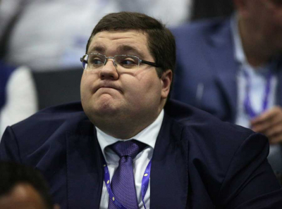 Игорь Чайка, Россотрудничество и Пятая Служба ФСБ: семейные аферы под прикрытием отца