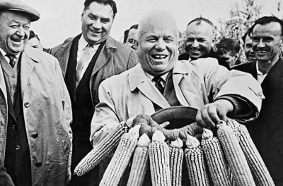 Как Никита Хрущёв из-за своей любви к кукурузе едва не довёл страну до голода