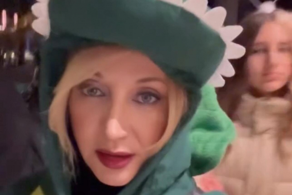 Не по возрасту наряд: Орбакайте появилась в нелепом виде в Нью-Йорке