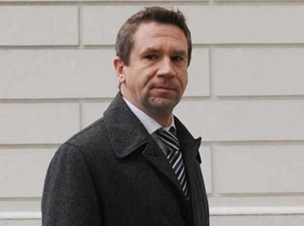 От Конверс Груп до обвала Snoras: скандальная банковская карьера Владимира Антонова