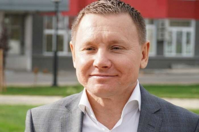 Пока в СИЗО отправляют чиновников, губернатор Андрей Бочаров пиарится на &laquo;Сталинграде&raquo; и форумах с Беларусью