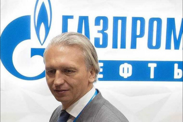 Доверенные курьеры возят наличные от Евгения Кожевникова в Гонконг
