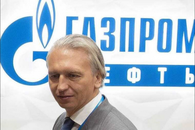 Доверенные курьеры возят наличные от Евгения Кожевникова в Гонконг